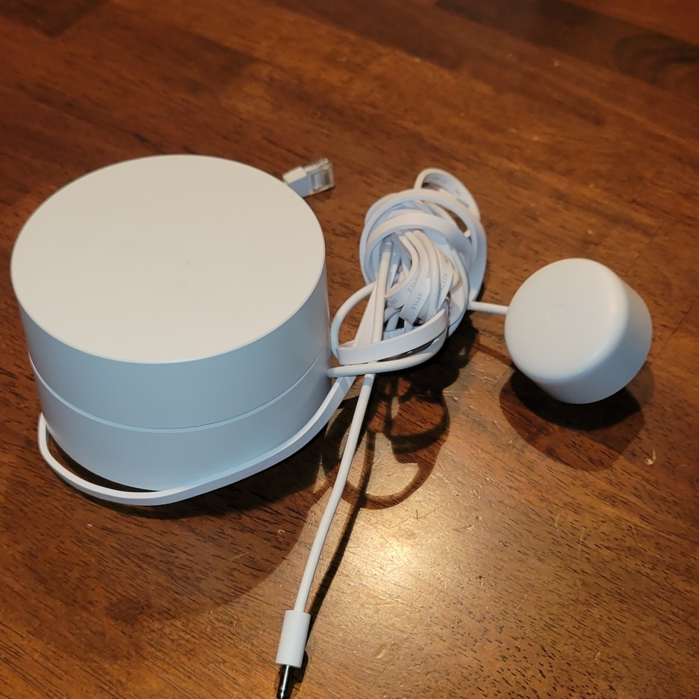 Google WiFi System Router - Picture 3 of 6